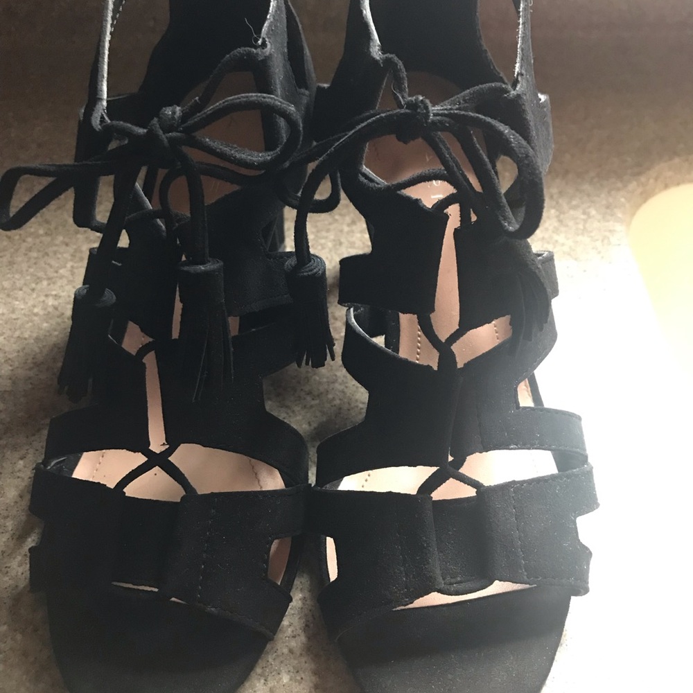 Shoes. Size 7